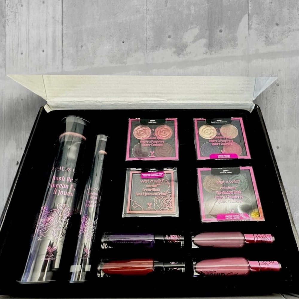 New✨Wet ‘N Wild Rebel Rose Makeup | Limited Edition Collection - Picture 13 of 13